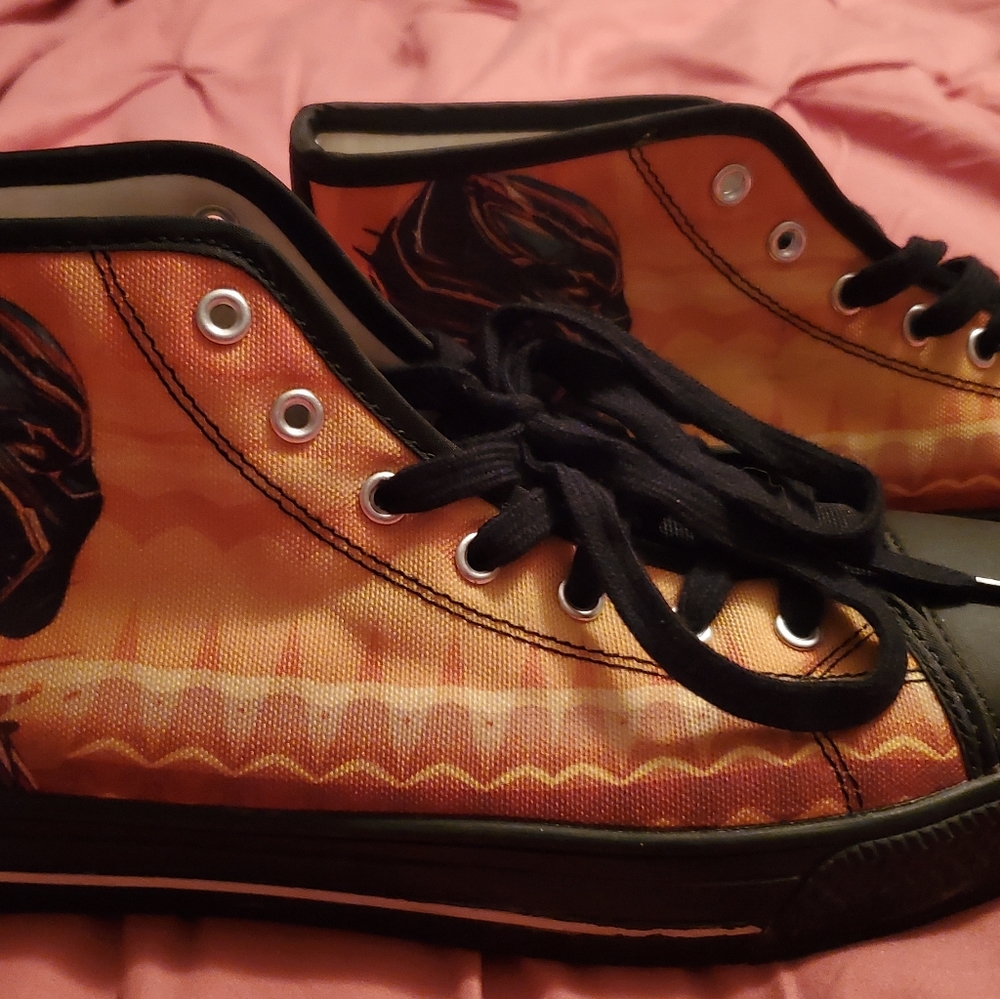 Hitop Black Panther shoes